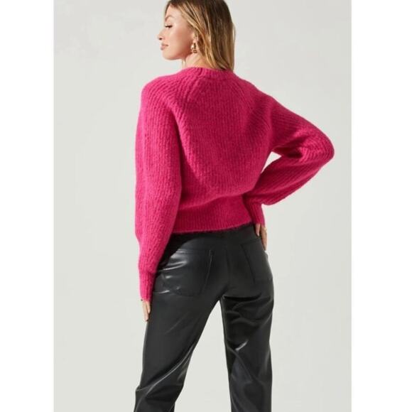 ASTR the Label | Kris Cut Out Sweater Crew Neck Relaxed Fit Pink Small - Picture 2 of 8